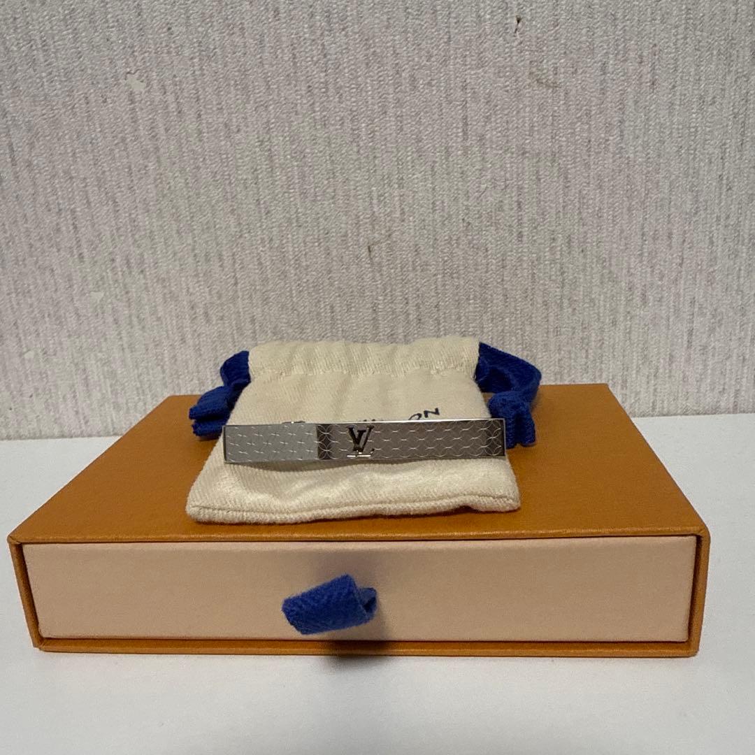 【未使用•極美品】ルイヴィトンタイピンシャンゼリゼ M65042 シルバー LV