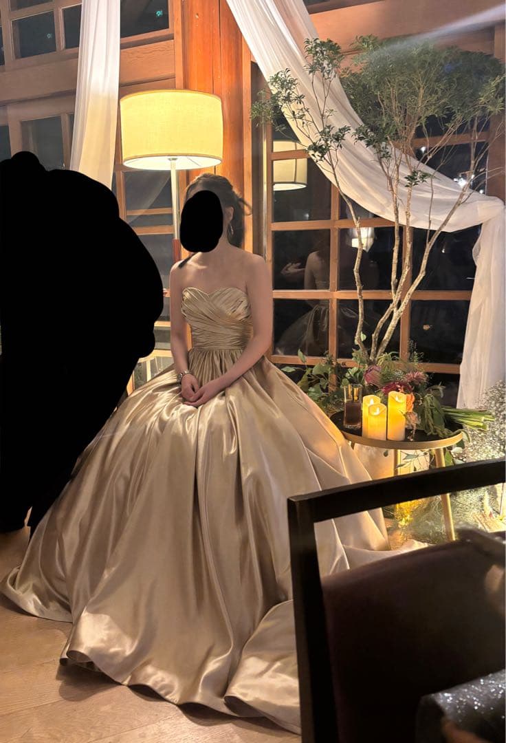 カラードレス　ゴールド　ベージュ　美品　ココメロディ　ウェディングドレス