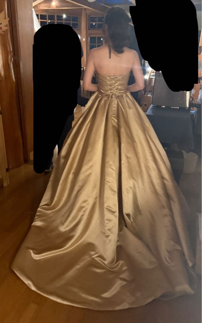 カラードレス　ゴールド　ベージュ　美品　ココメロディ　ウェディングドレス