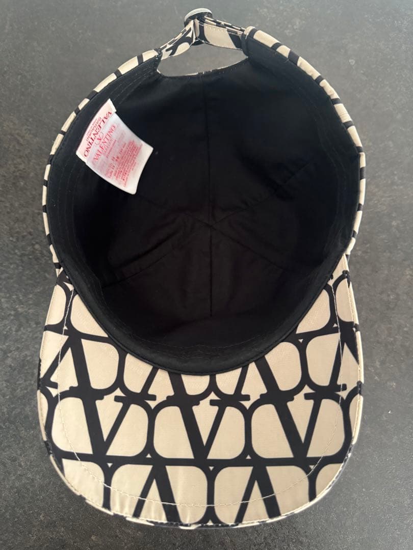 valentino ヴァレンティノ　キャップ　帽子　トワルイコノグラフ