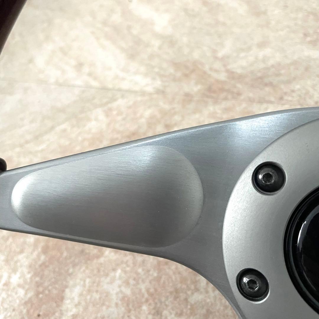 MOMO ウッドステアリング 37cm