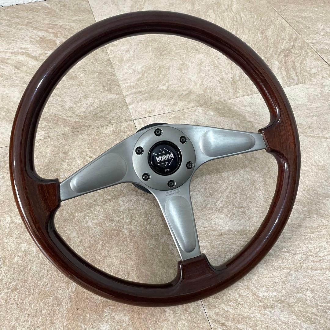 MOMO ウッドステアリング 37cm