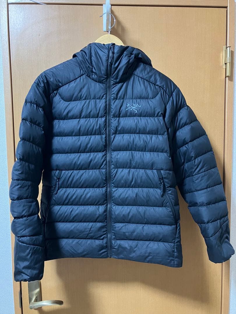 アークテリクス　ソリウムARフーディ　ブラックSサイズ