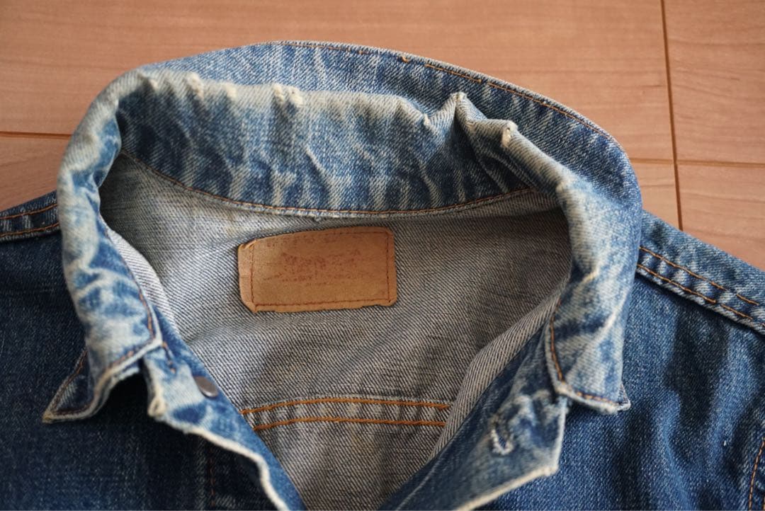 値引き相談歓迎　リーバイス　70505 bige ボタン裏525 M程度