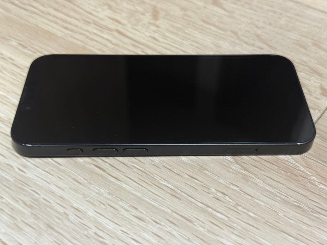 Apple iPhone 16e ブラック 本体