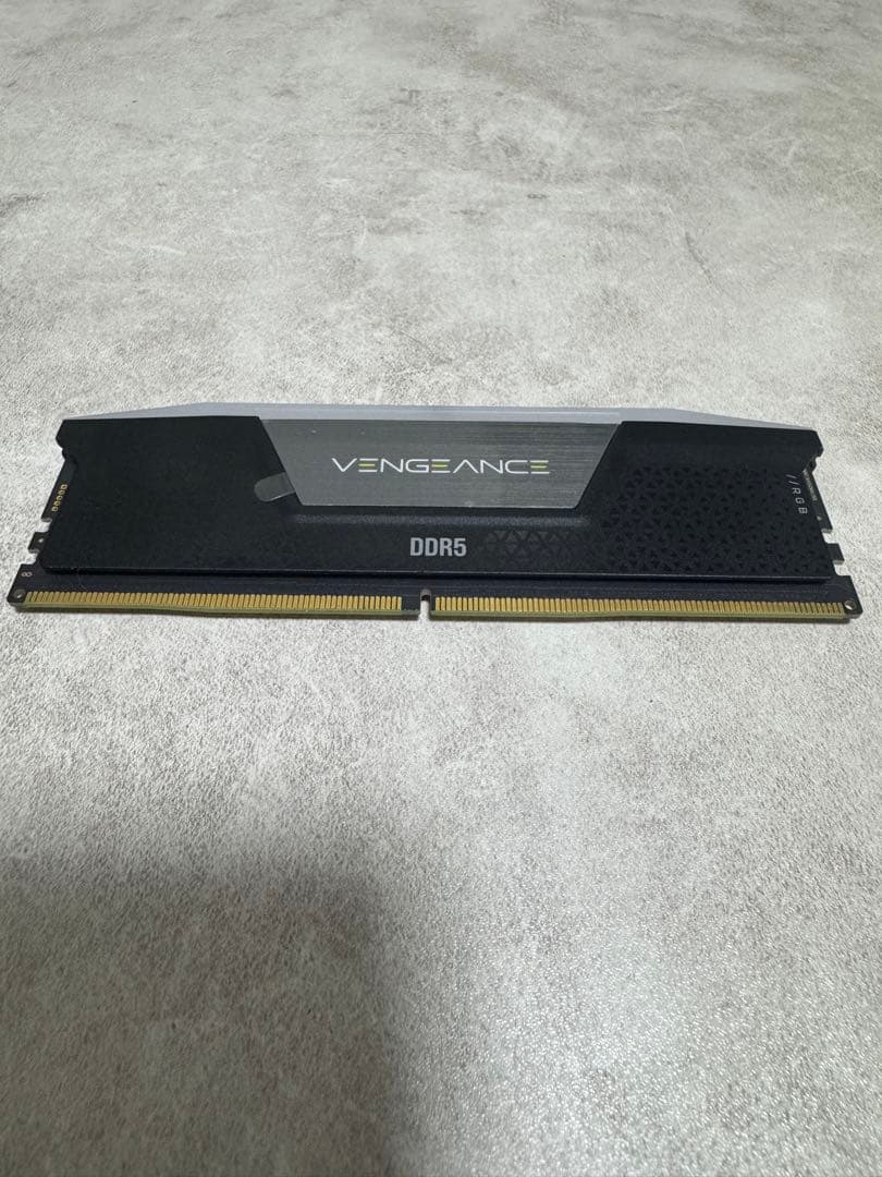 CORSAIR DDR5-6000MHz 16GB メモリ