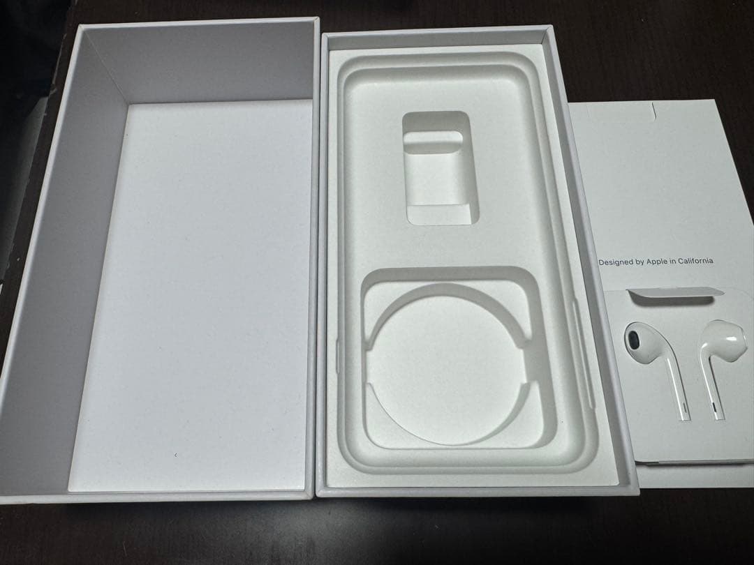 Apple iPhone 8 plus シルバー ホワイト 本体 動作確認済み