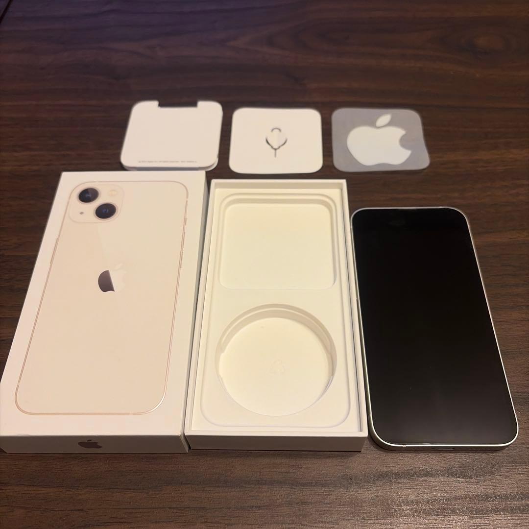Apple iPhone 13 スターライト本体