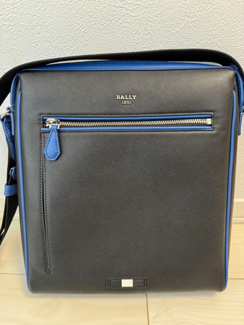 BALLY ブラック/ブルー ショルダーバッグ