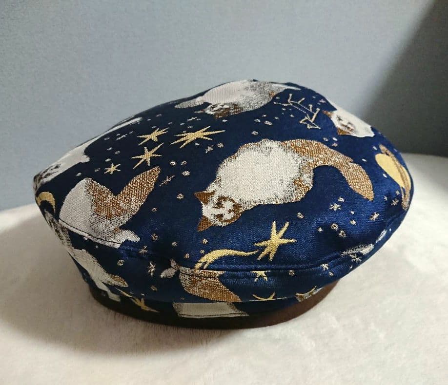 【可愛すぎる猫柄！】CA4LA カシラ ベレー帽 ネコ 猫 宇宙 星 星座