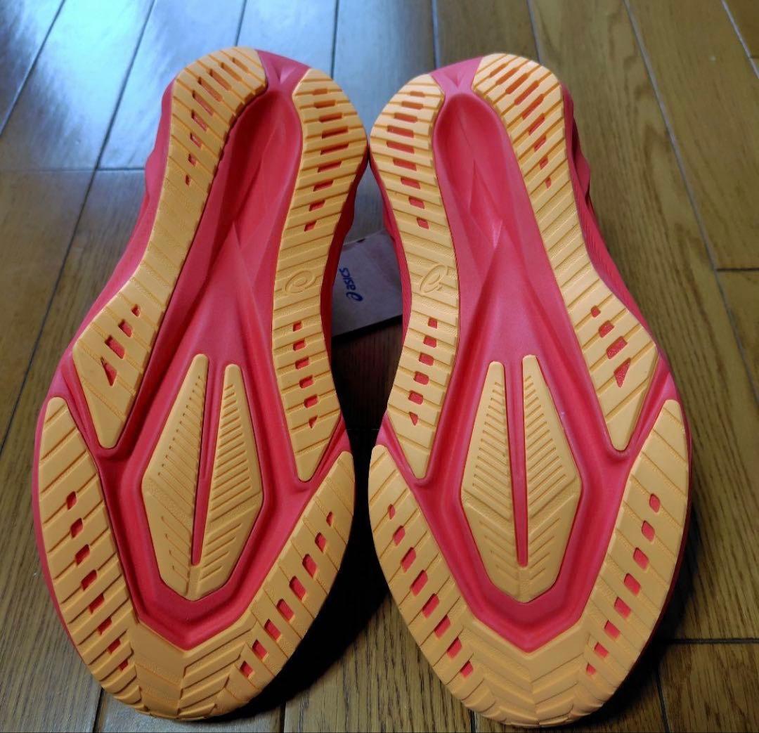 新品・未使用品　アシックス　ノヴァブラスト5 28cm