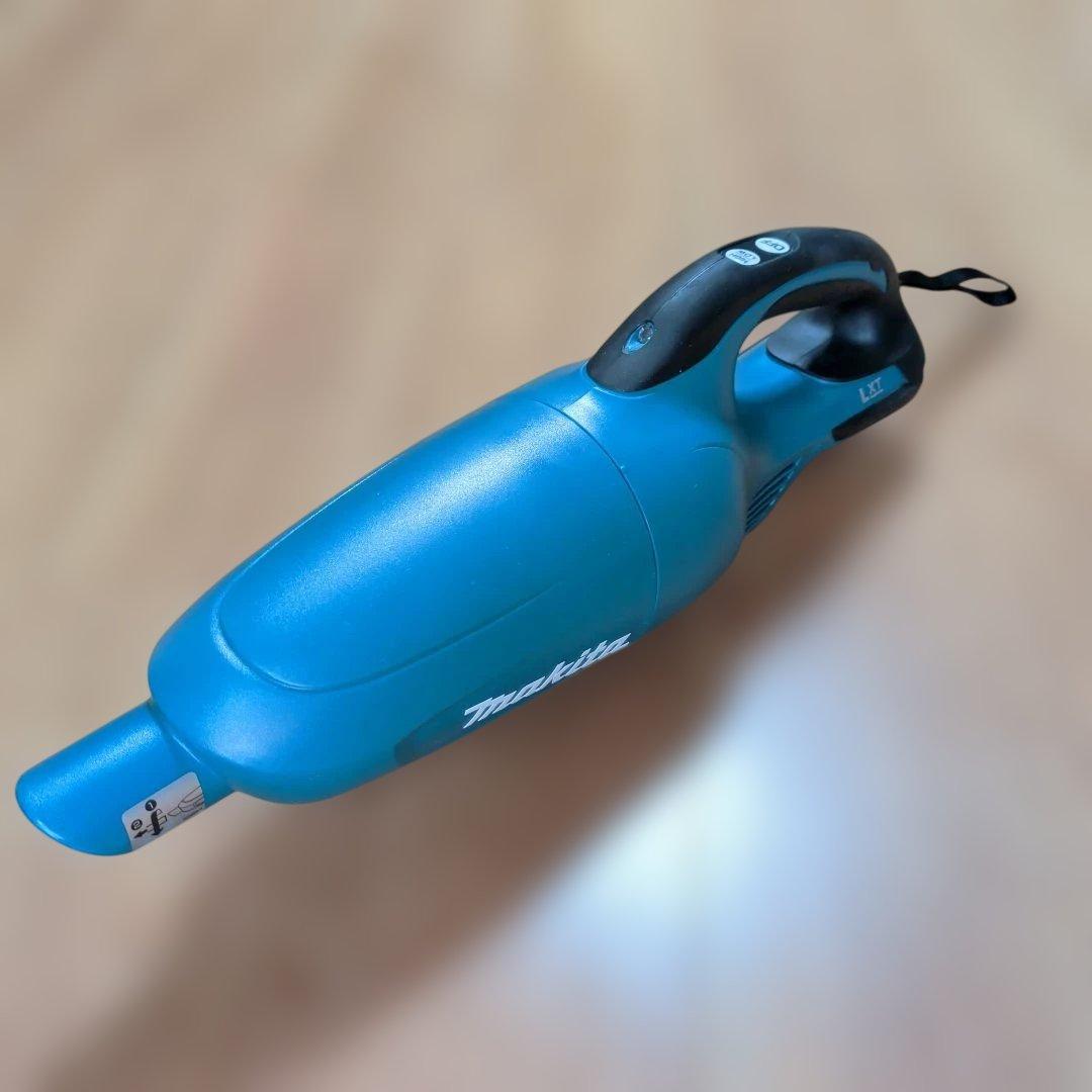 2台　マキタ 18V 充電式クリーナー CL181FDZ 青