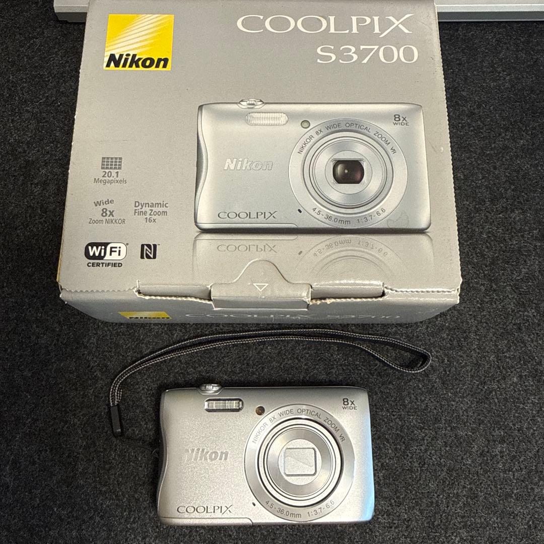 デジタルカメラ COOLPIX S3700
