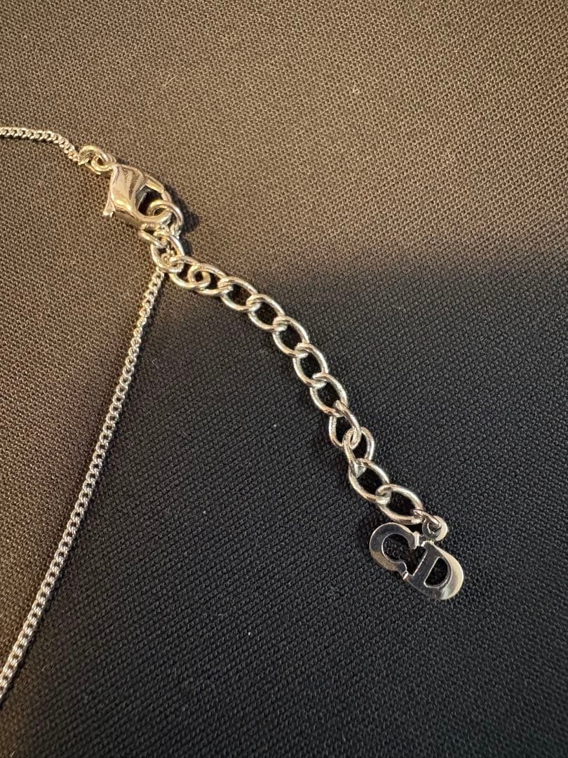 Christian Dior クリスチャンディオール　シルバー ロゴ ネックレス