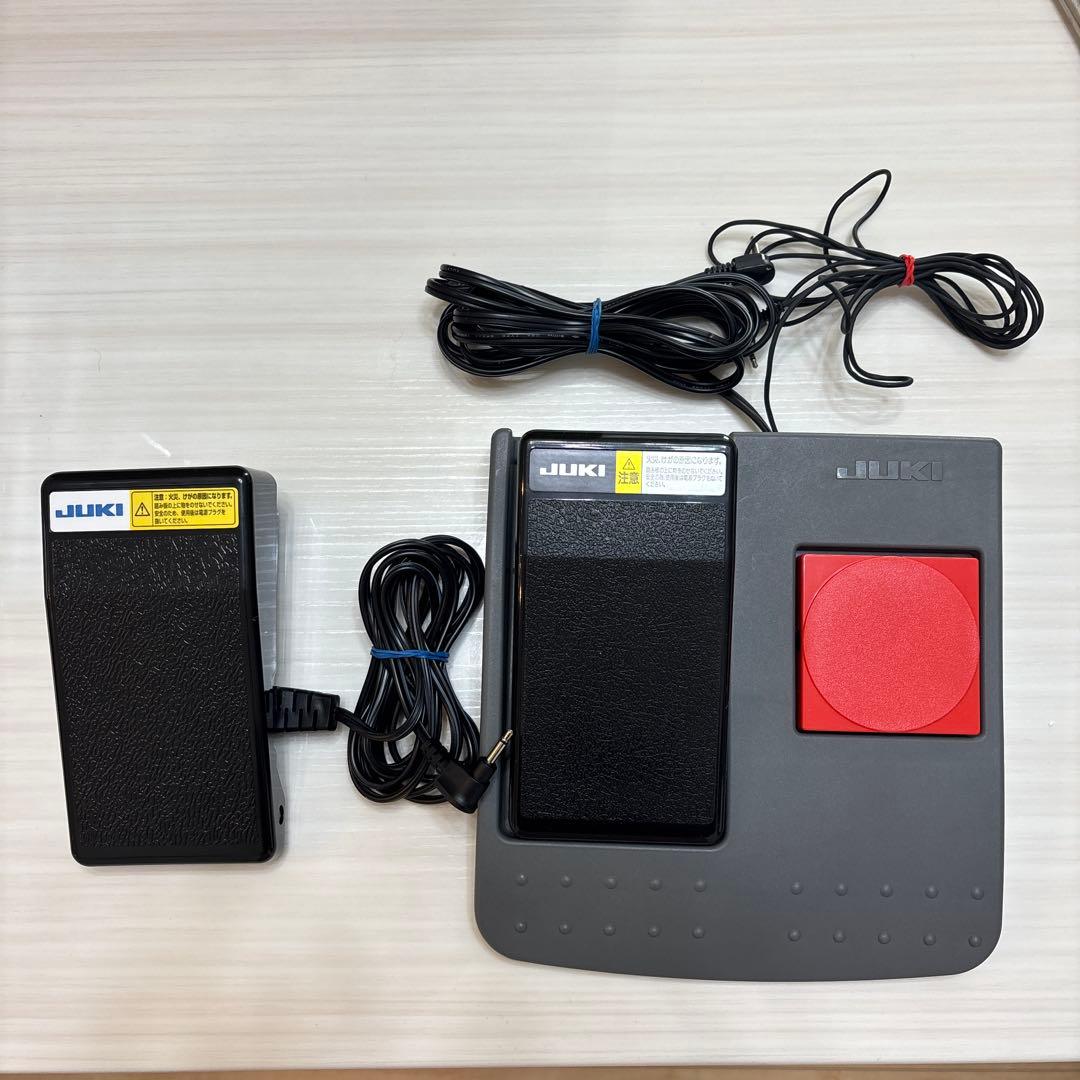 JUKI　SPUR25DX・フットコン+糸切装置・押え多数・大型テーブル・レバー