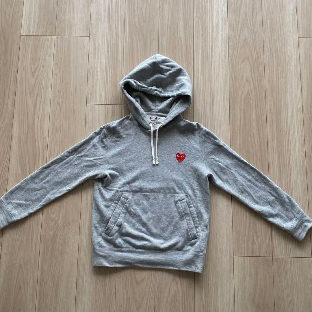 PLAY COMME des GARÇONS グレー パーカー S