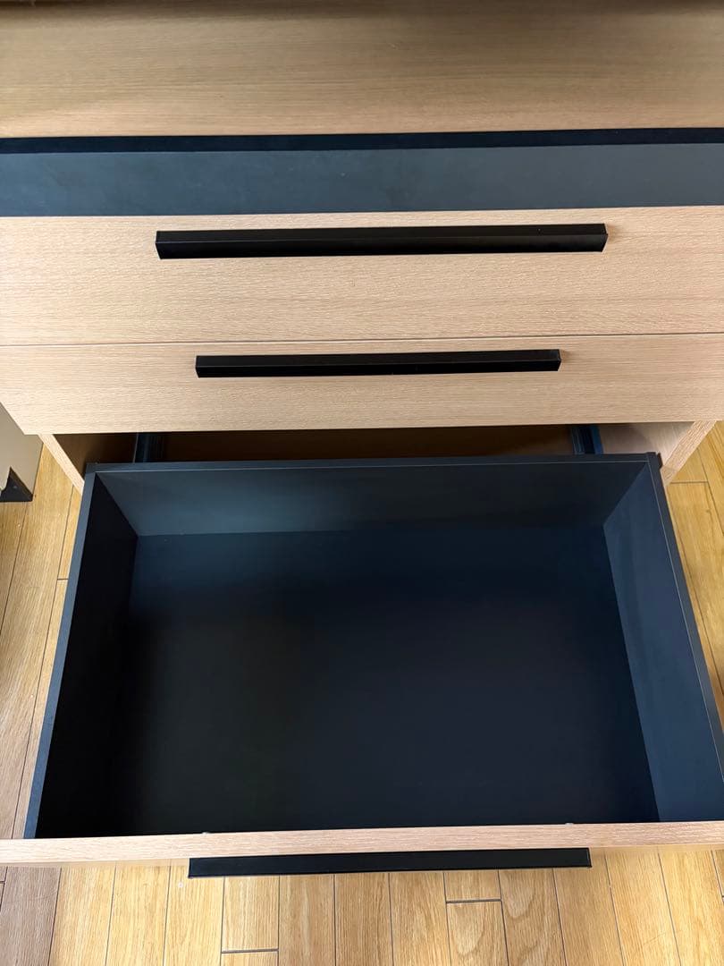 送料込み【美品】Pamouna（パモウナ）食器棚