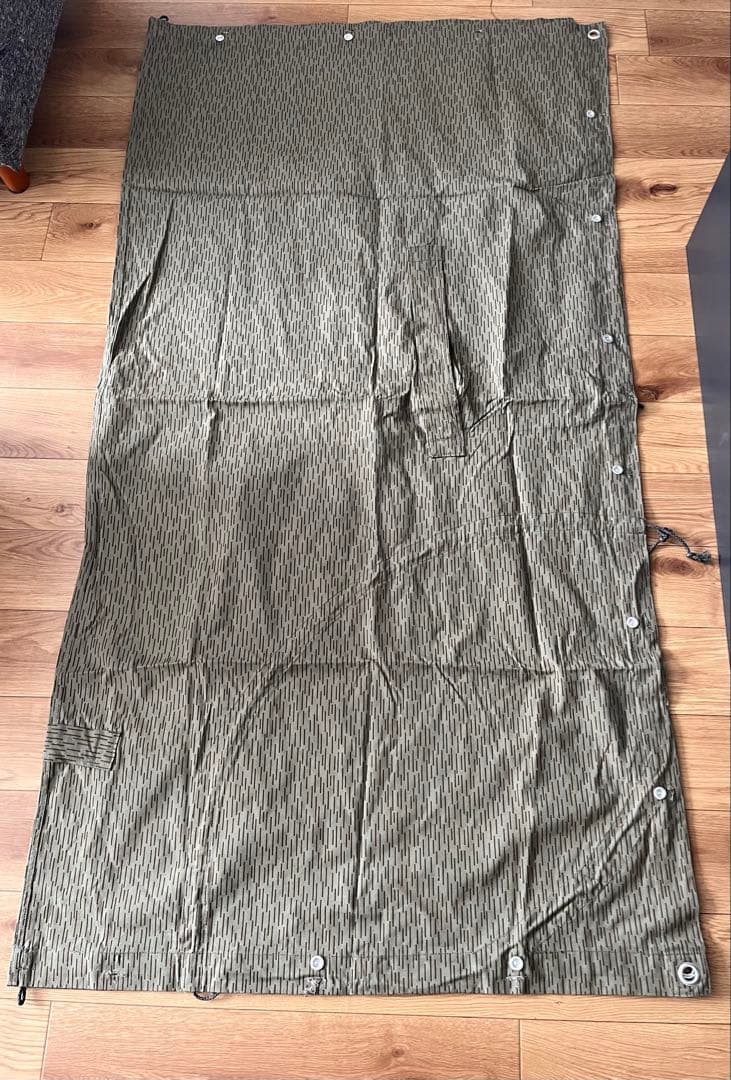 東ドイツ軍放出 テントシート レインドロップカモフラージュ 軍幕