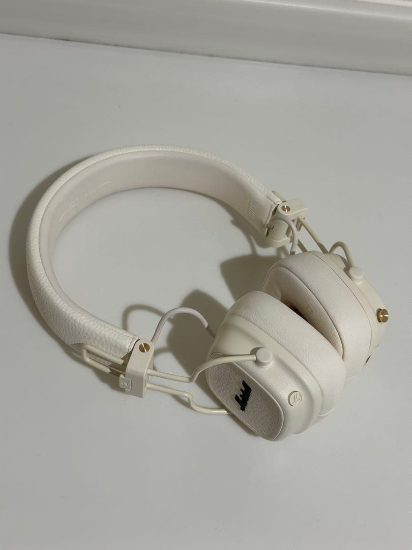 Marshall MAJOR V クリーム