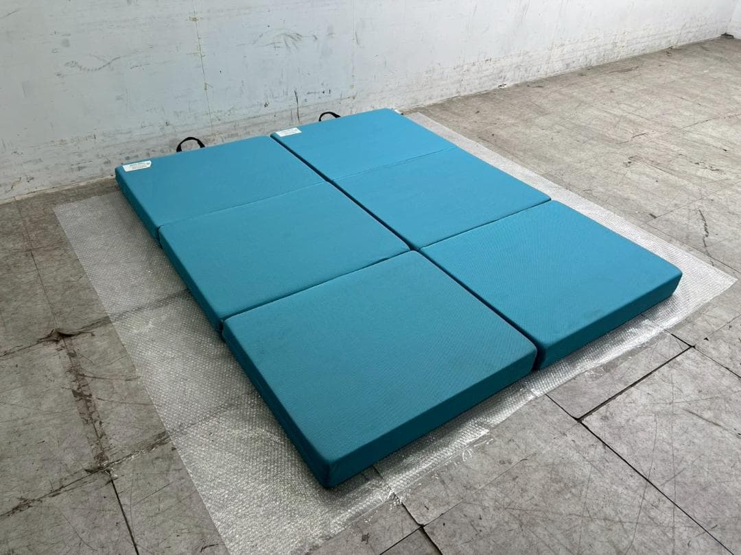 T7482☆展示品☆マニフレックス☆メッシュ・ウィング☆折り畳みマットレス☆2点