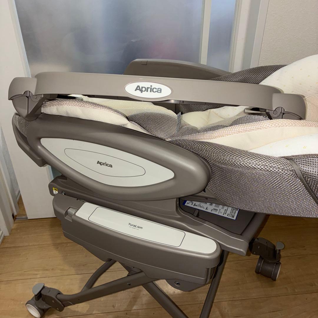 Aprica ユラリズム オートスイング ムーンロック 電動