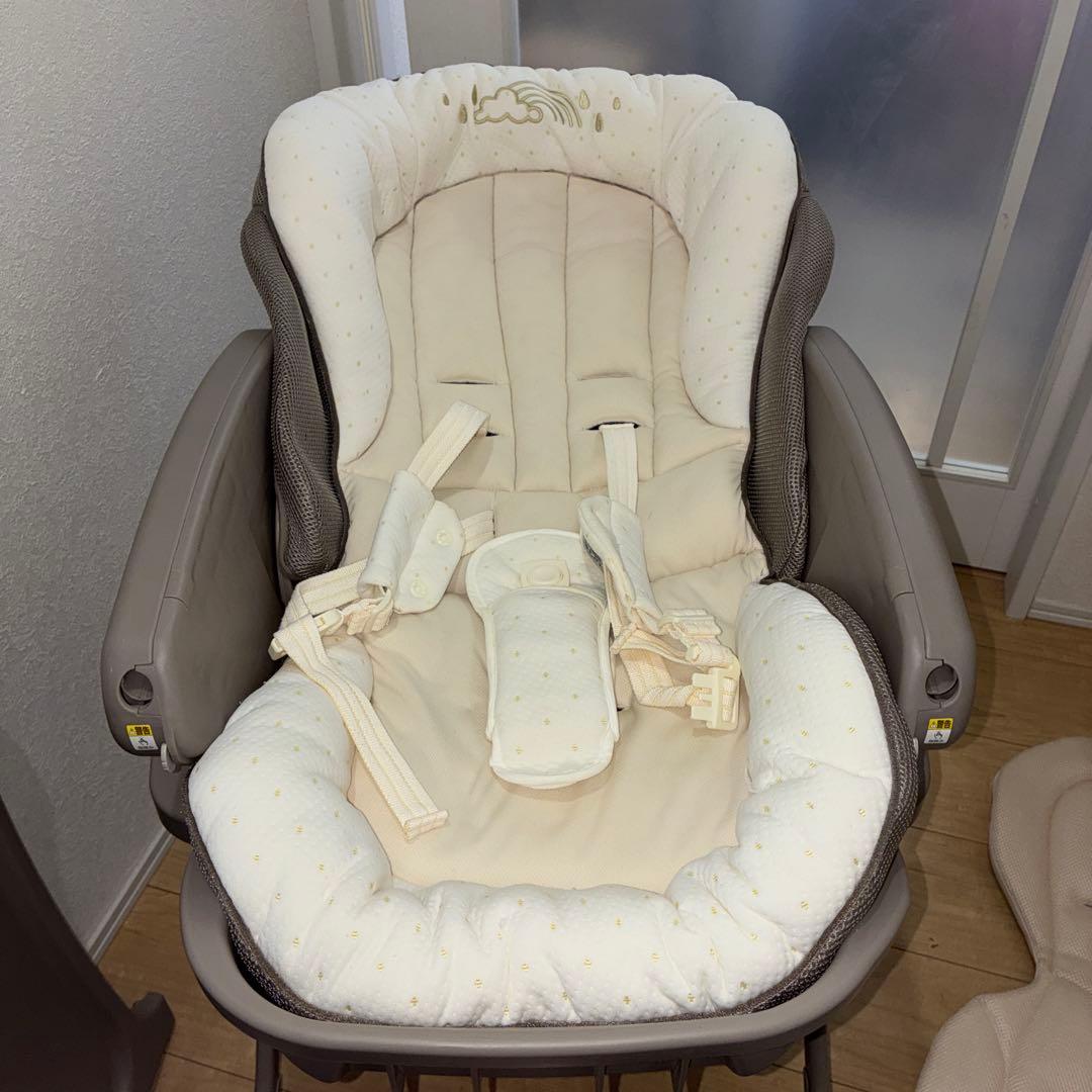 Aprica ユラリズム オートスイング ムーンロック 電動