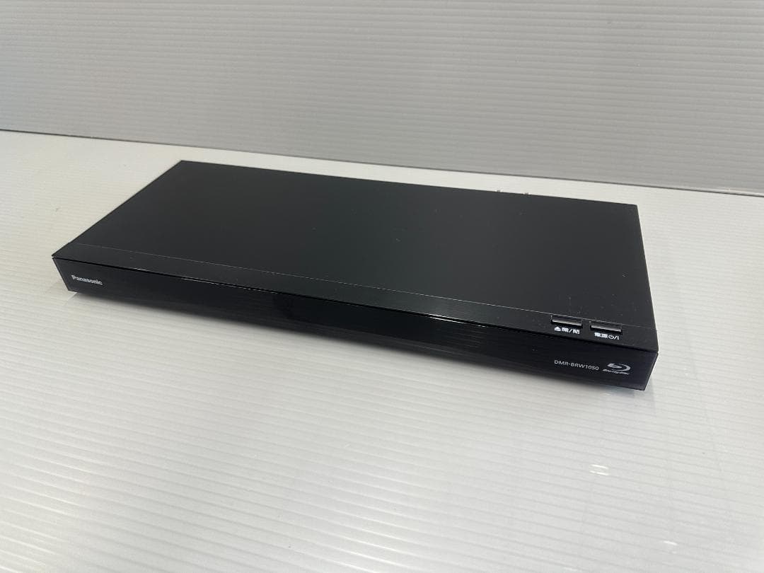 Panasonic　ブルーレイレコーダー　DMR-BRW1050　2018年製