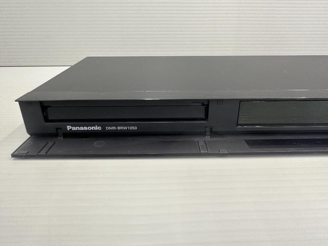Panasonic　ブルーレイレコーダー　DMR-BRW1050　2018年製