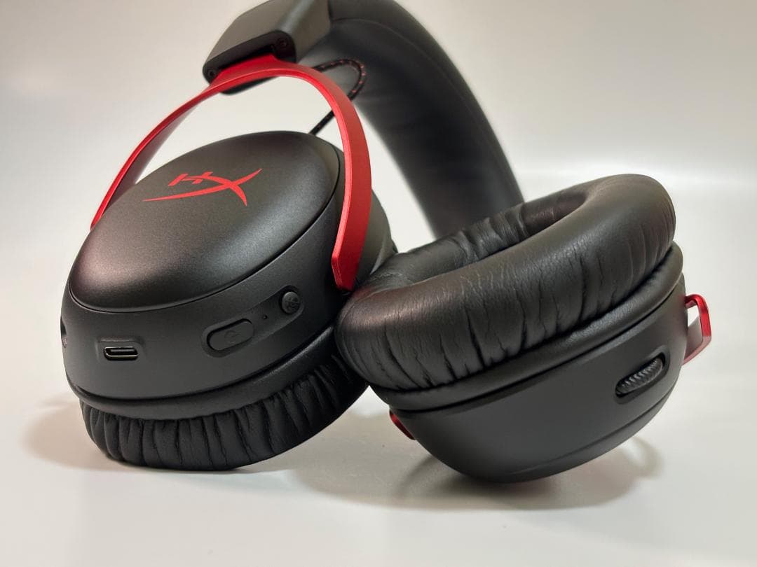 参考用　HyperX Cloud III Wirelessゲーミングヘッドセット
