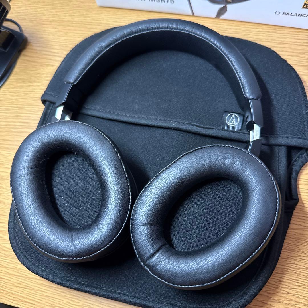 ヘッドホン audio-technica ATH-MSR7b
