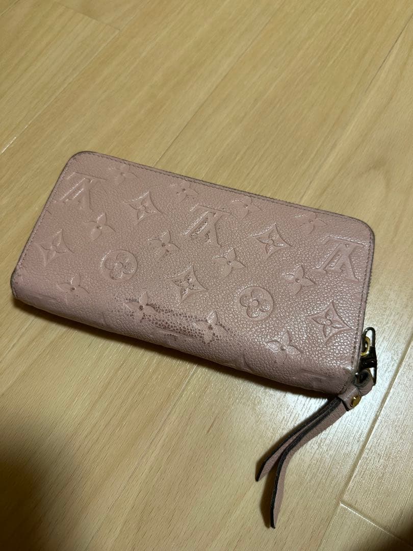 Louis Vuitton ピンク エンボス長財布