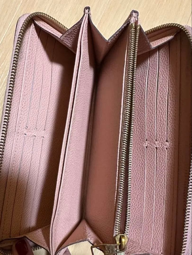 Louis Vuitton ピンク エンボス長財布