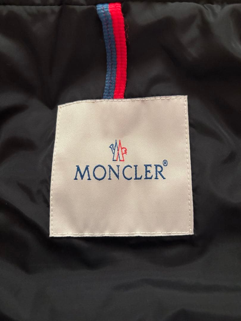 MONCLER モンクレール　ダウンベスト