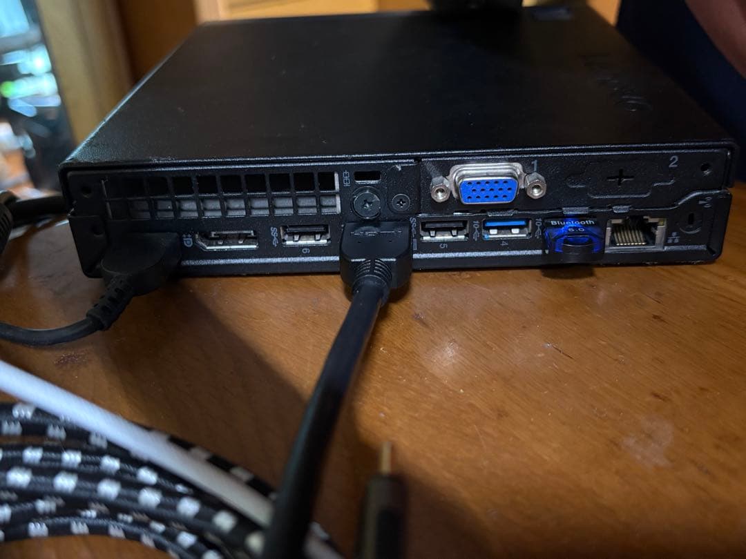 Lenovo ThinkCentre M920q デスクトップPC