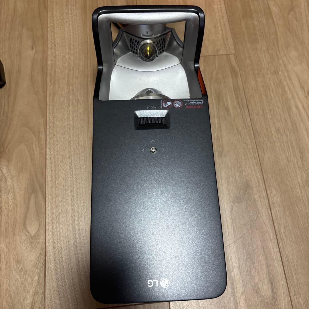 LG プロジェクター 本体 リモコン•ケーブル付き 箱無し