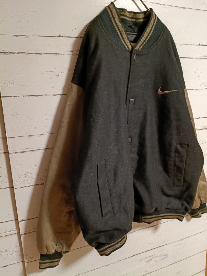 【訳あり】ナイキ スタジャン 刺繍ロゴ バイカラー タグビッグ