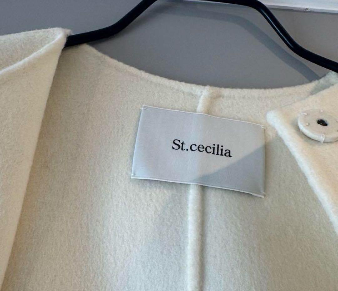 美品 st.cecilia girlishリバーウールフレアジレ　ホワイト