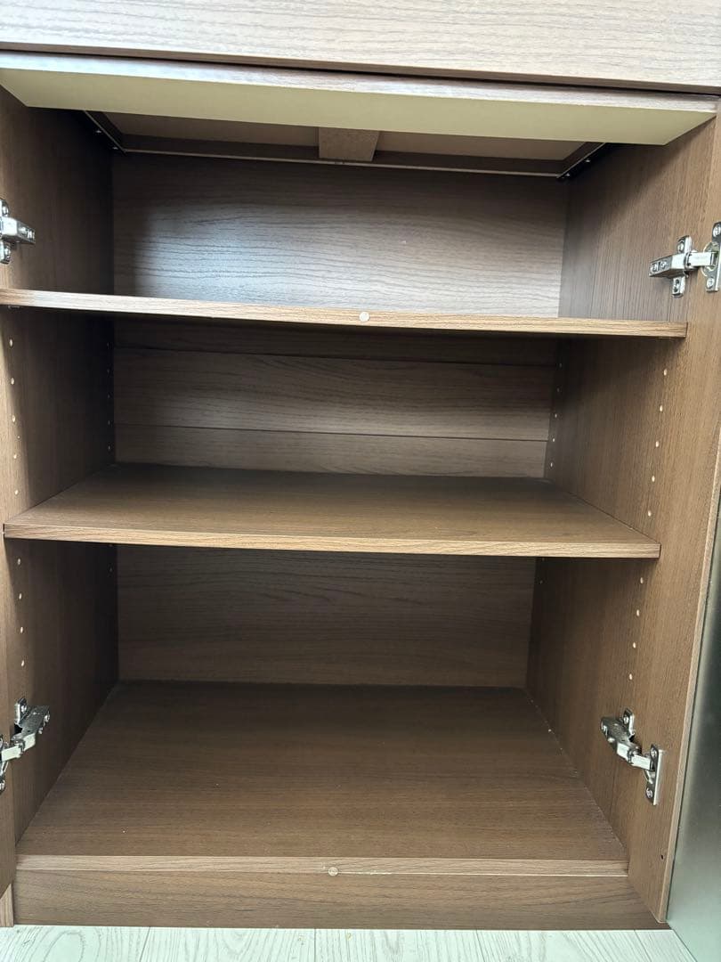 【本日限り❗️】食器棚 ガラス扉付き ブラウン ブラック