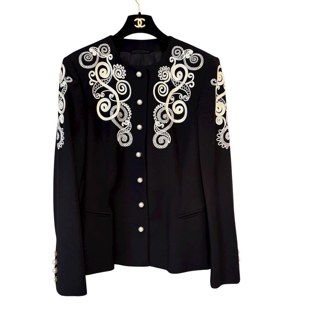 ESCADA CONTURE テーラード ジャケット ノーカラー　38 刺繍 花