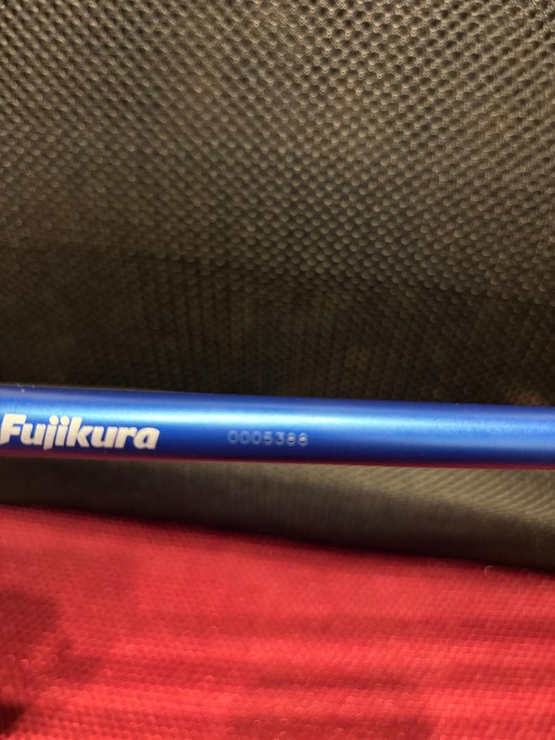 24VENTUSブルー　6S タイトリストスリーブ