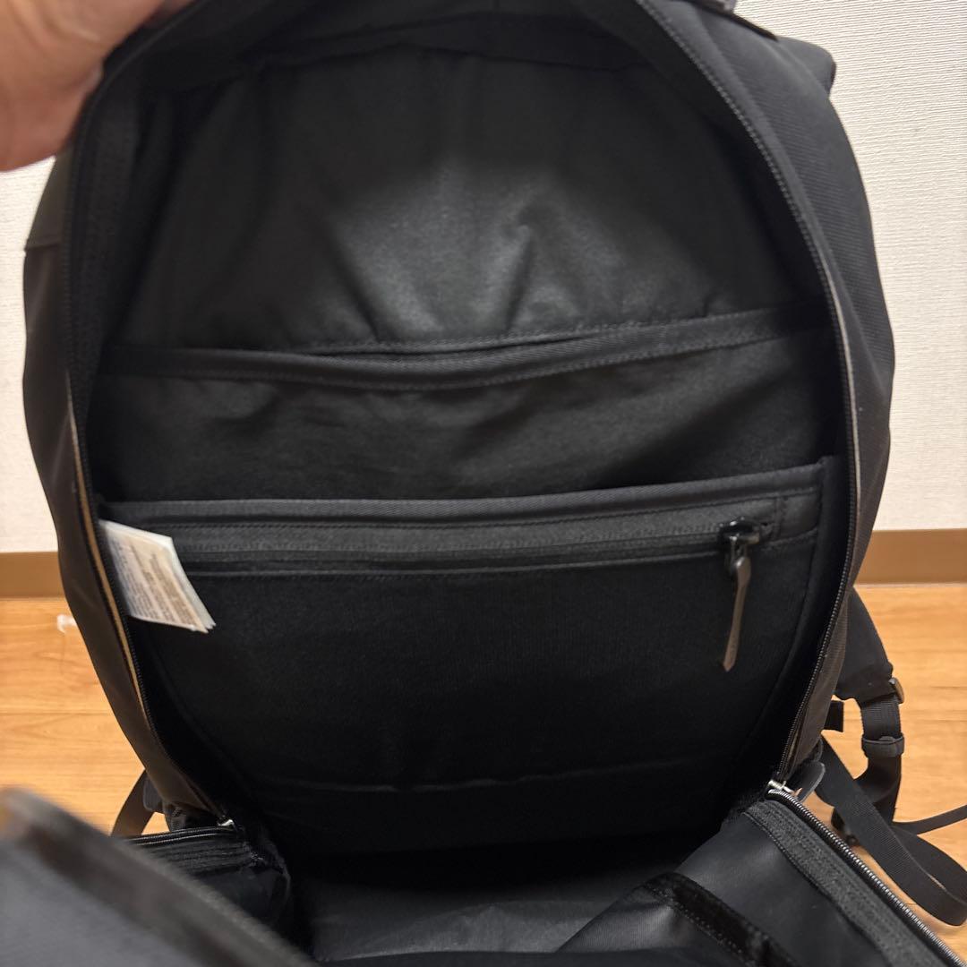 【正規店購入レシート付属】ARC'TERYX　Arro22