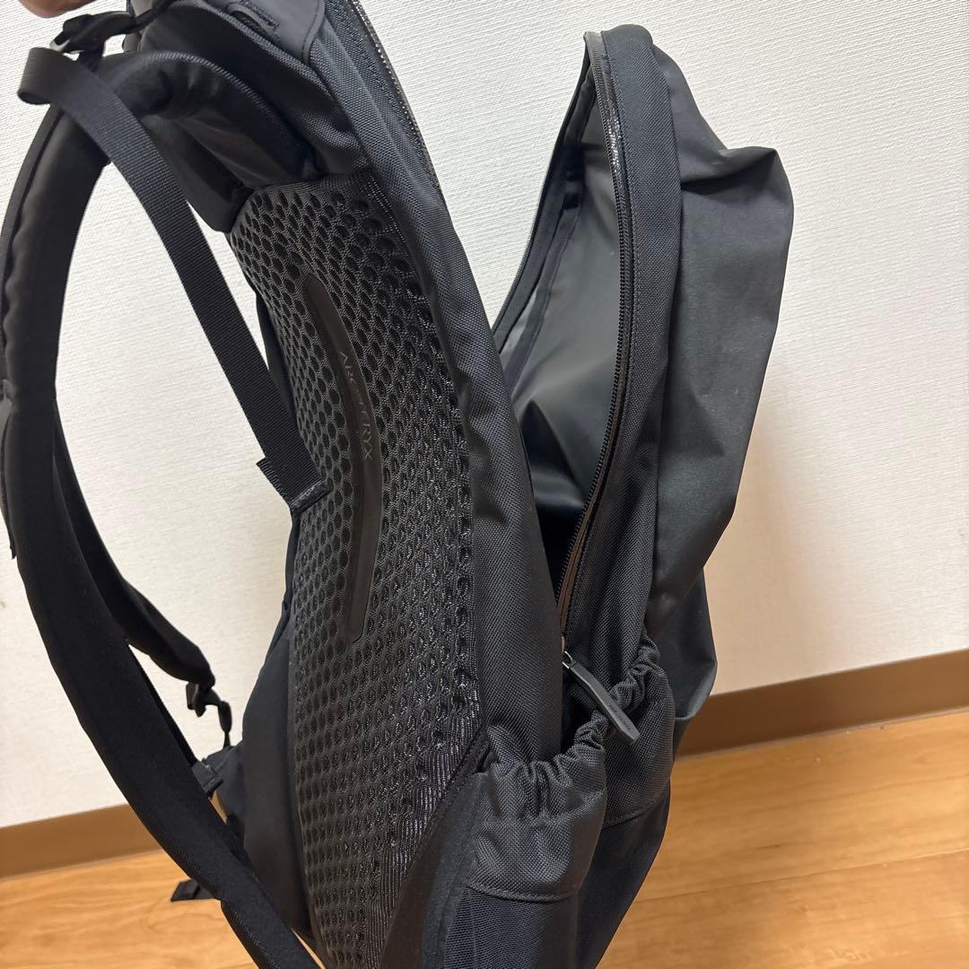 【正規店購入レシート付属】ARC'TERYX　Arro22