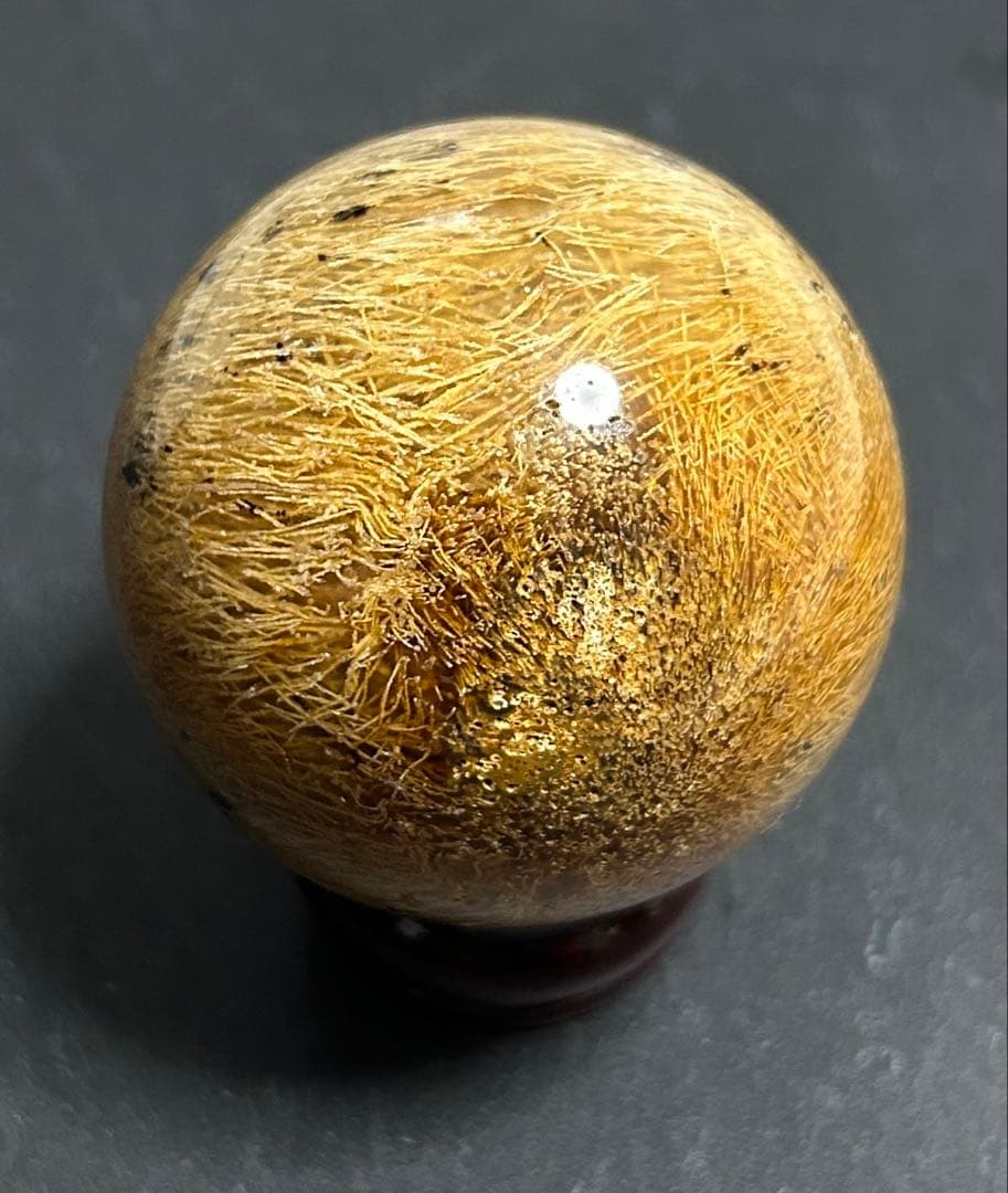 ゴールデンルチルクォーツクリスタル　丸玉186g