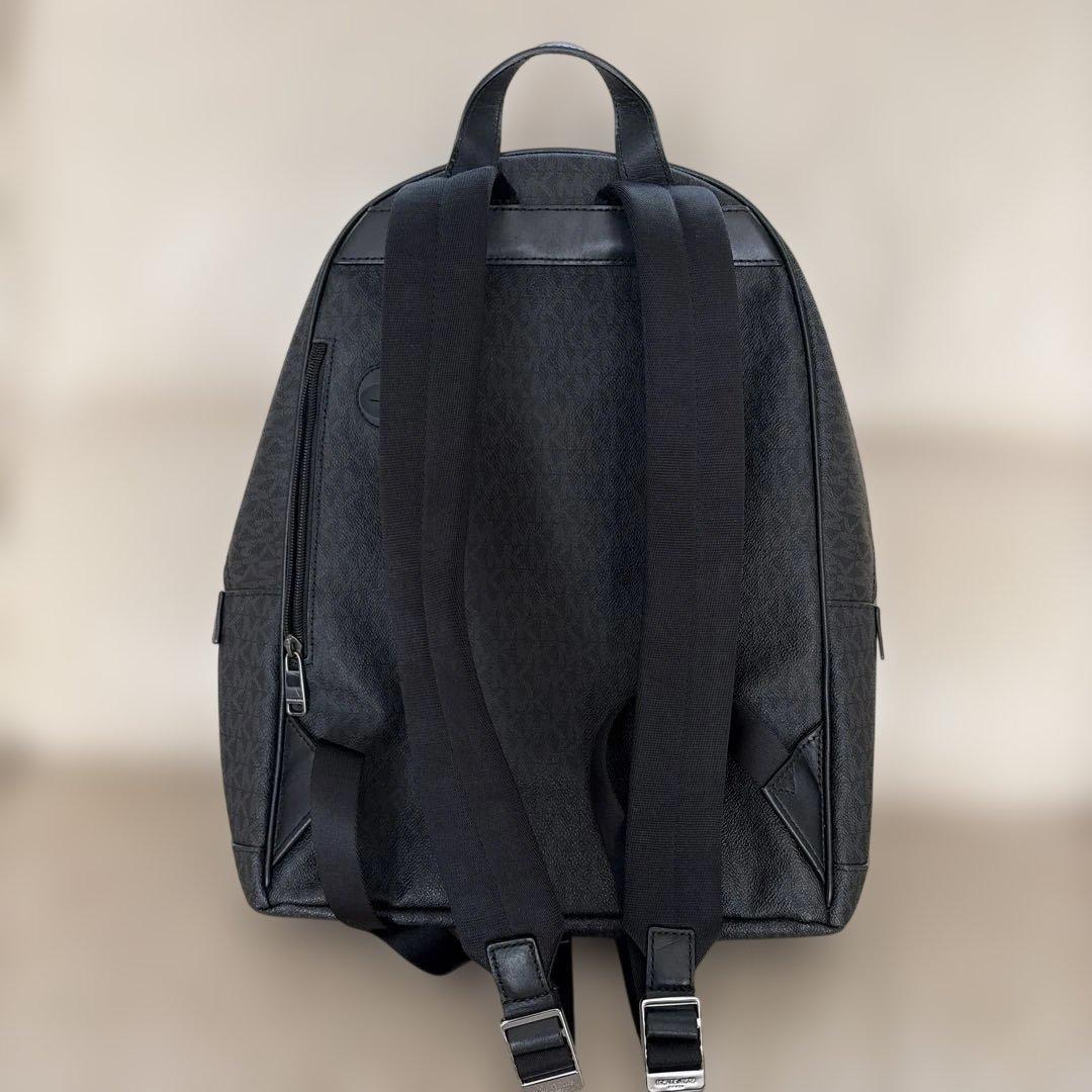 美品！マイケルコース ブラック リュック・バックパック