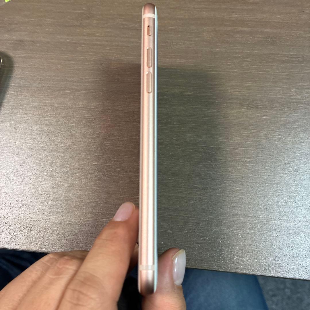 Apple iPhone 8 ゴールド 本体