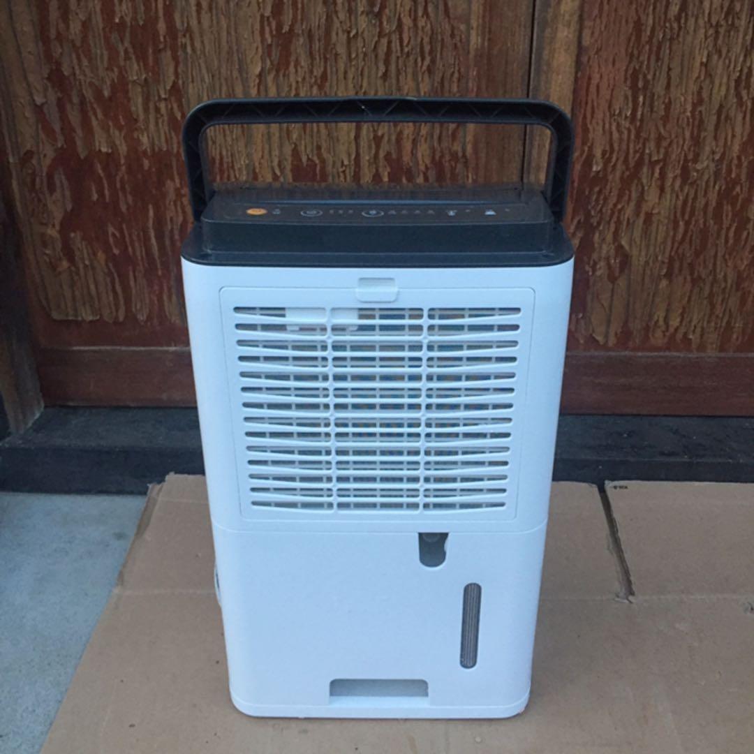 boltz 電気除湿機 ベガコーポレーション