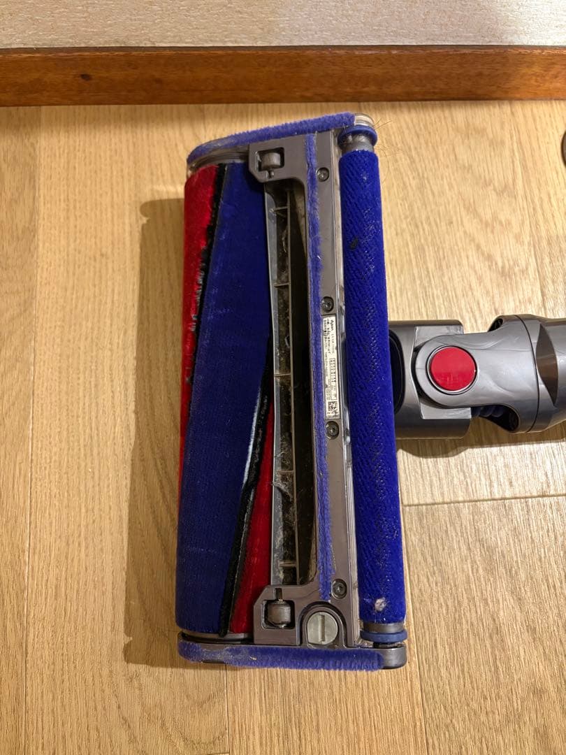 Dyson sv10 コードレスクリーナー掃除機