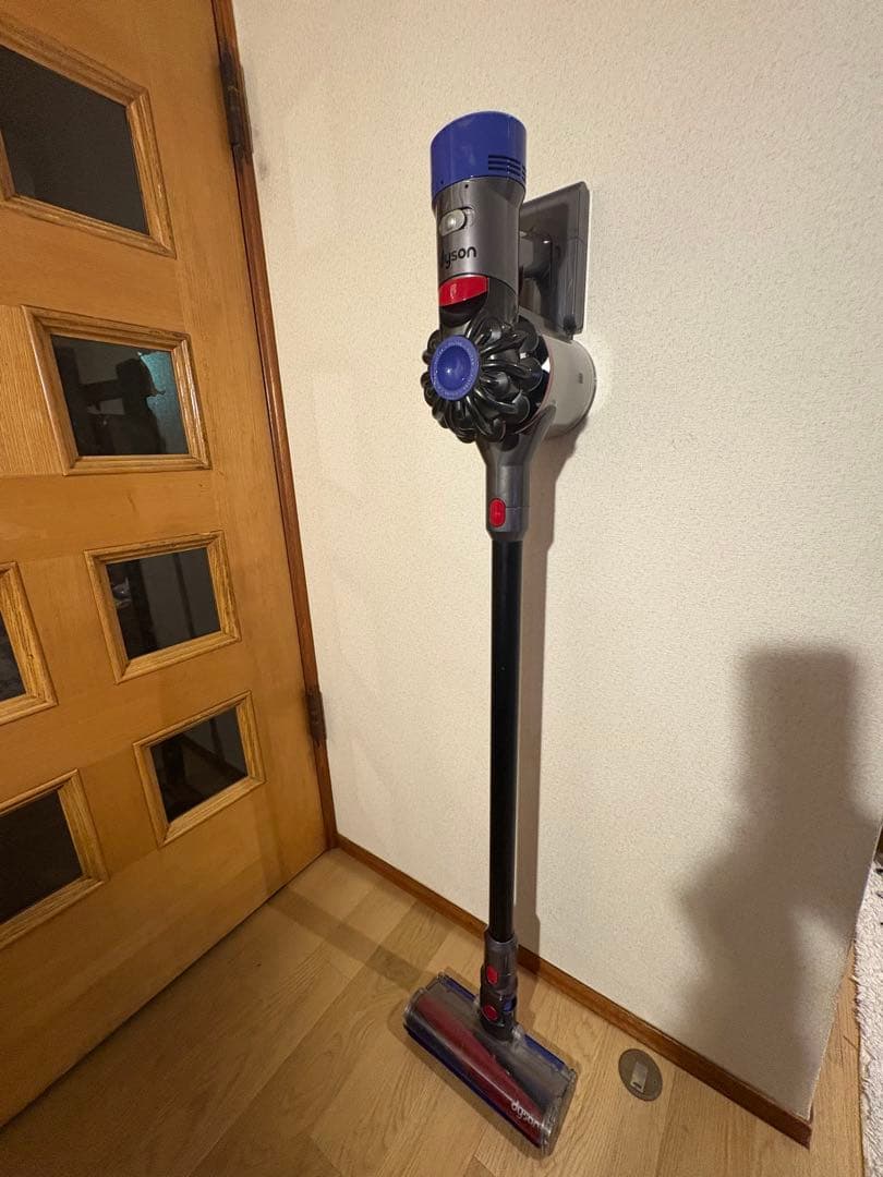 Dyson sv10 コードレスクリーナー掃除機