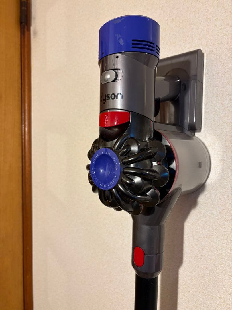 Dyson sv10 コードレスクリーナー掃除機