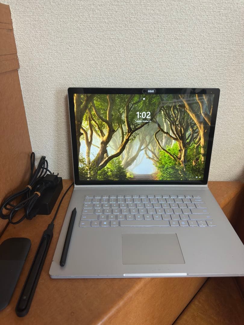 Microsoft Surface Book 2 15インチ